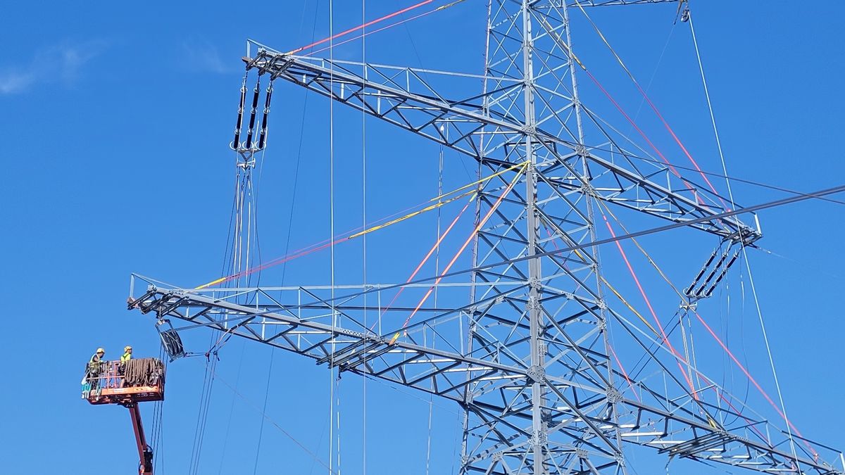 Část Prahy je bez elektřiny, Pražská energetika eviduje poruchu na rozvodně